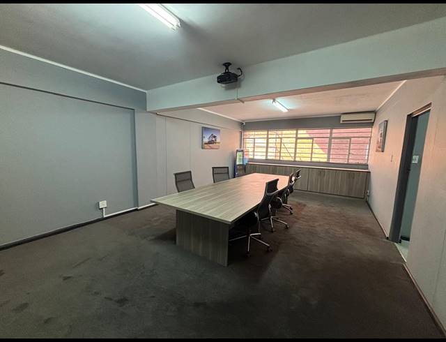 168M² OFFICE TO LET IN BRACKENFELL INDUSTRIAL